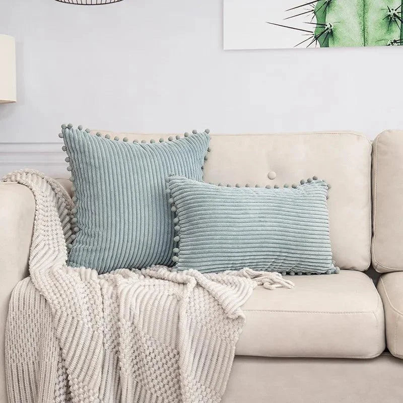 Capa de Almofada Listrada em Veludo Cotelê para Decoração AqueceLar